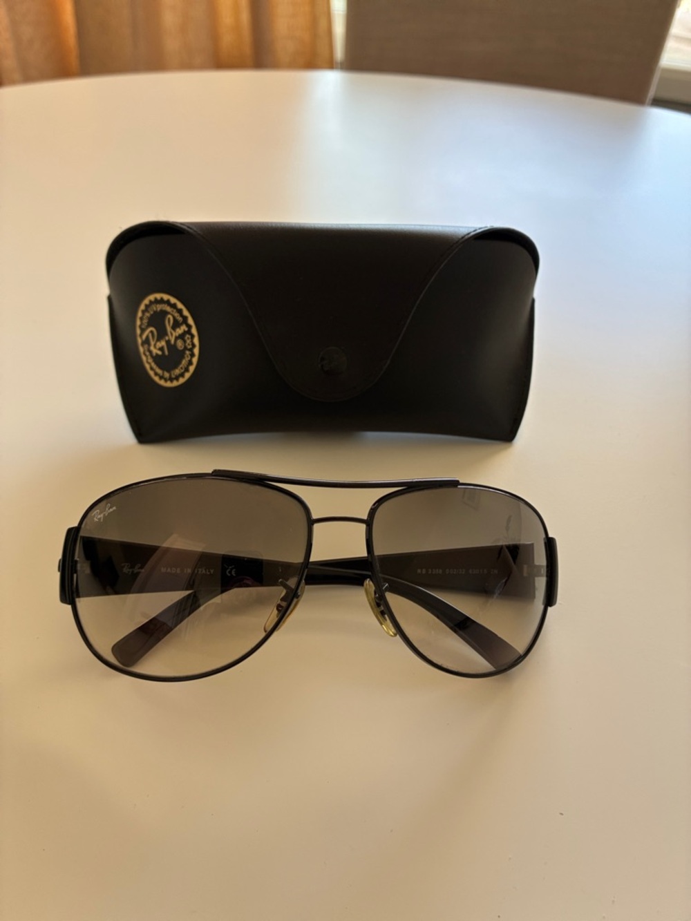 Ray-Ban Black Frame Sunglasses with dark Brown Gradient Lenses